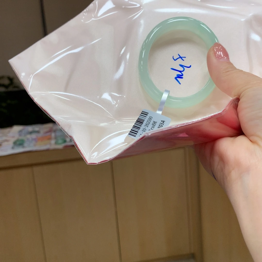 未镶嵌手镯翡翠L****3不退不换