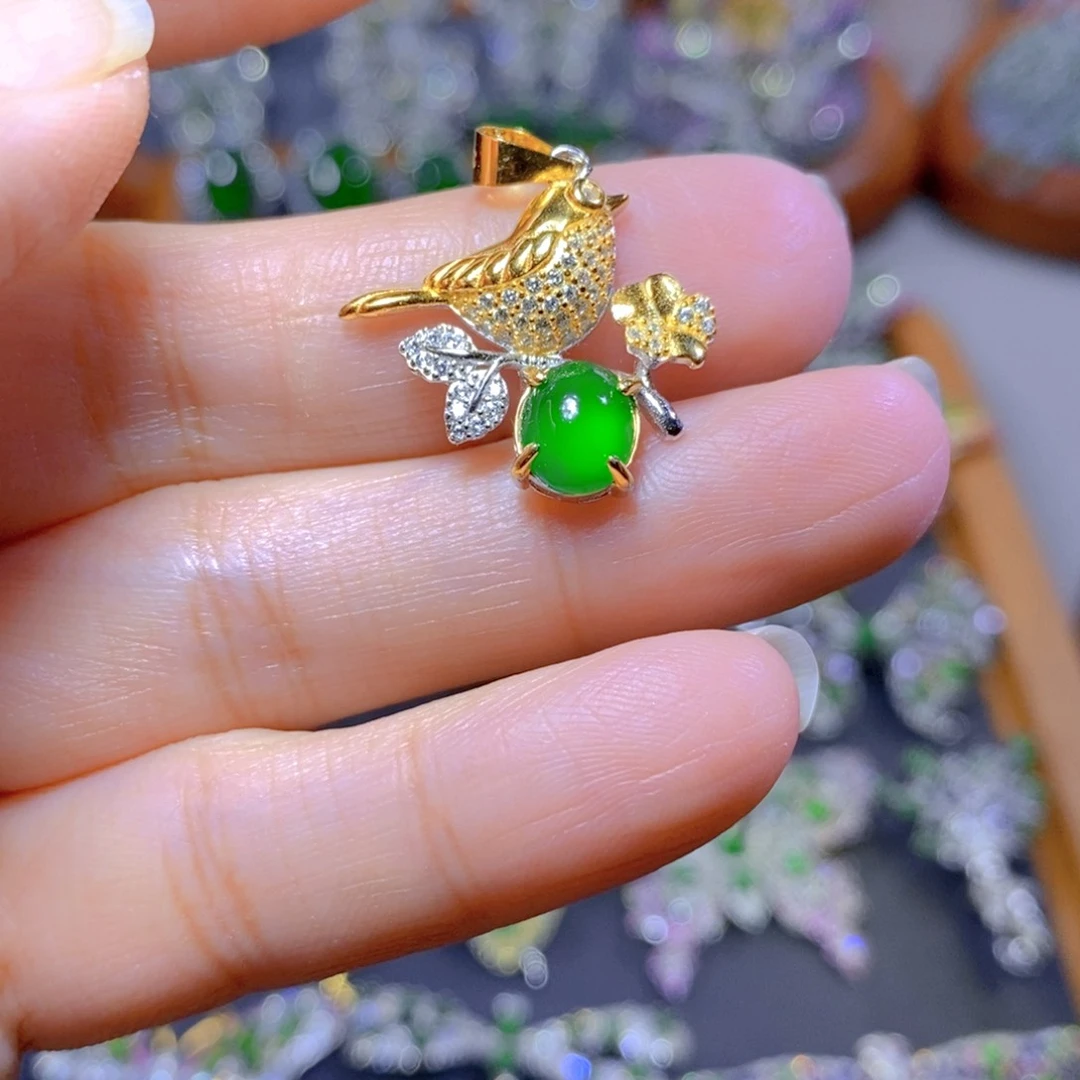 翡翠颈饰银S925镶嵌天然翡翠