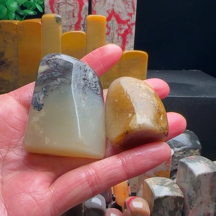 昌化鸡血石牧**羈昌化冻石印章