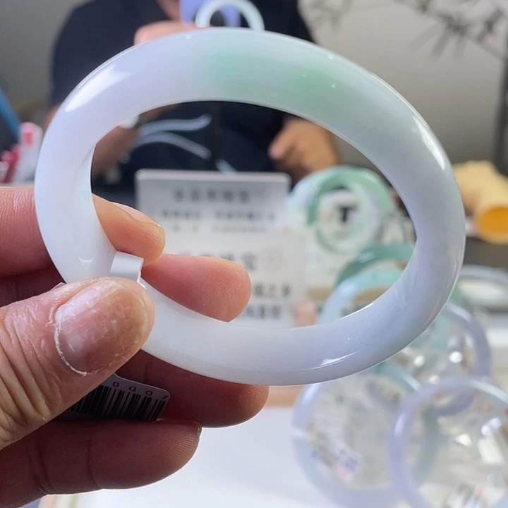 未镶嵌手镯翡翠成品