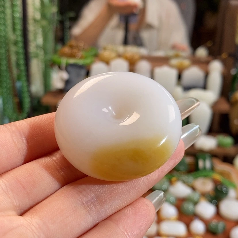 【闪购商品】和田玉未镶嵌吊坠(赠链)