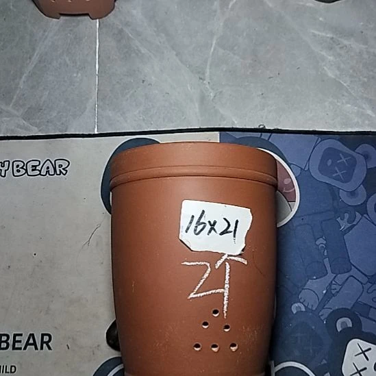 红泥三线两个花盆花泥