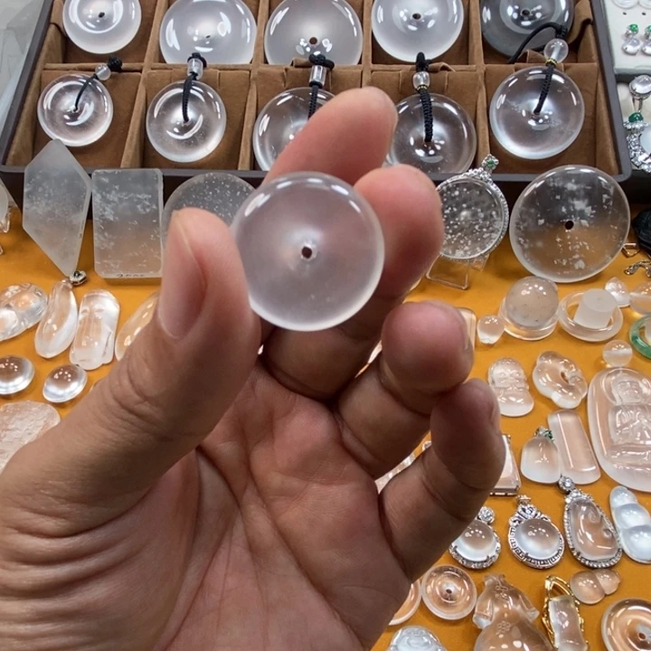 未镶嵌平安扣石英质玉