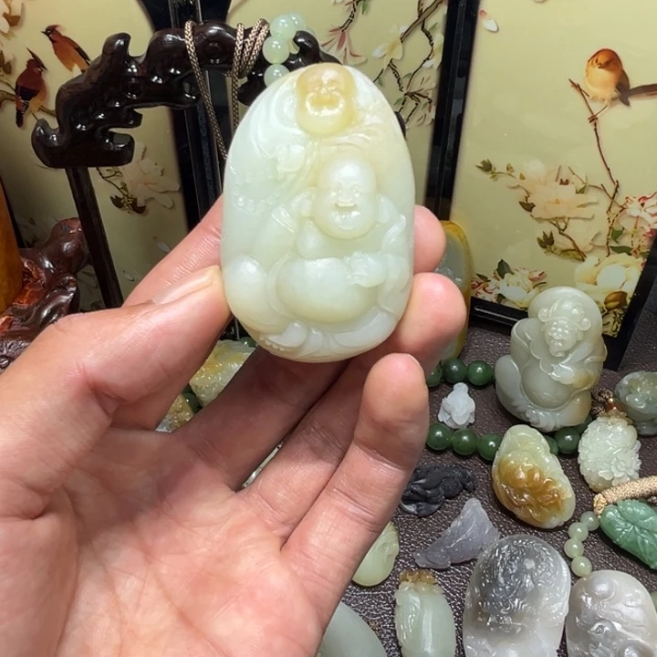 和田玉未镶嵌颈饰