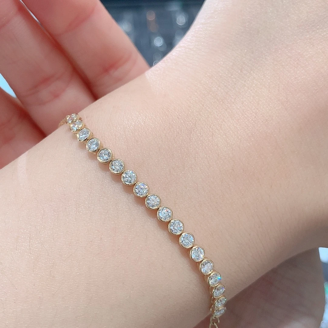 c***y18K金镶嵌实验室培育钻石16圈口