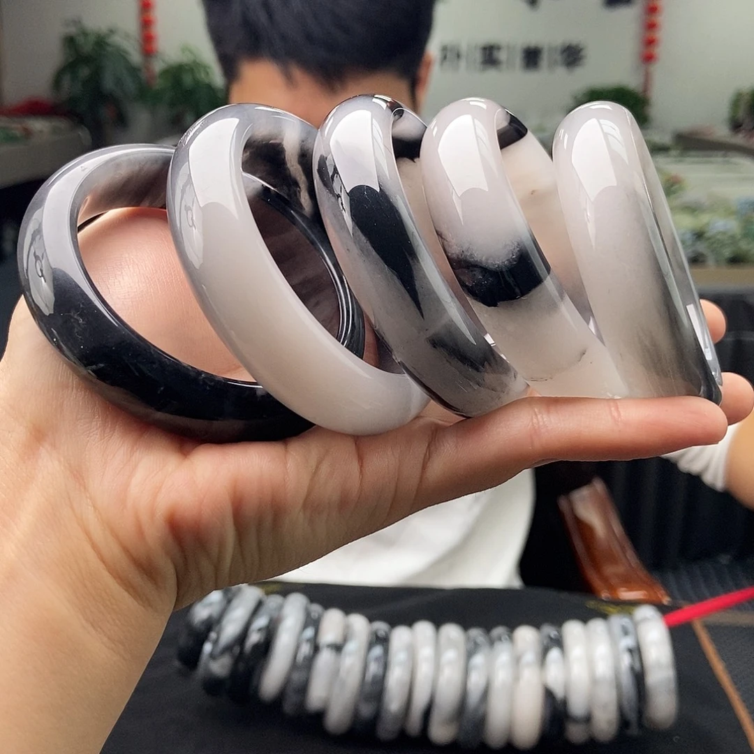 未镶嵌手镯石英质玉（金丝玉）61-65颜色多样性发拍一发一