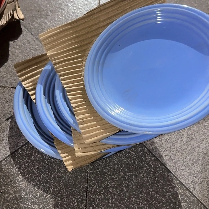 瓷片陶瓷盘子碗啥都有