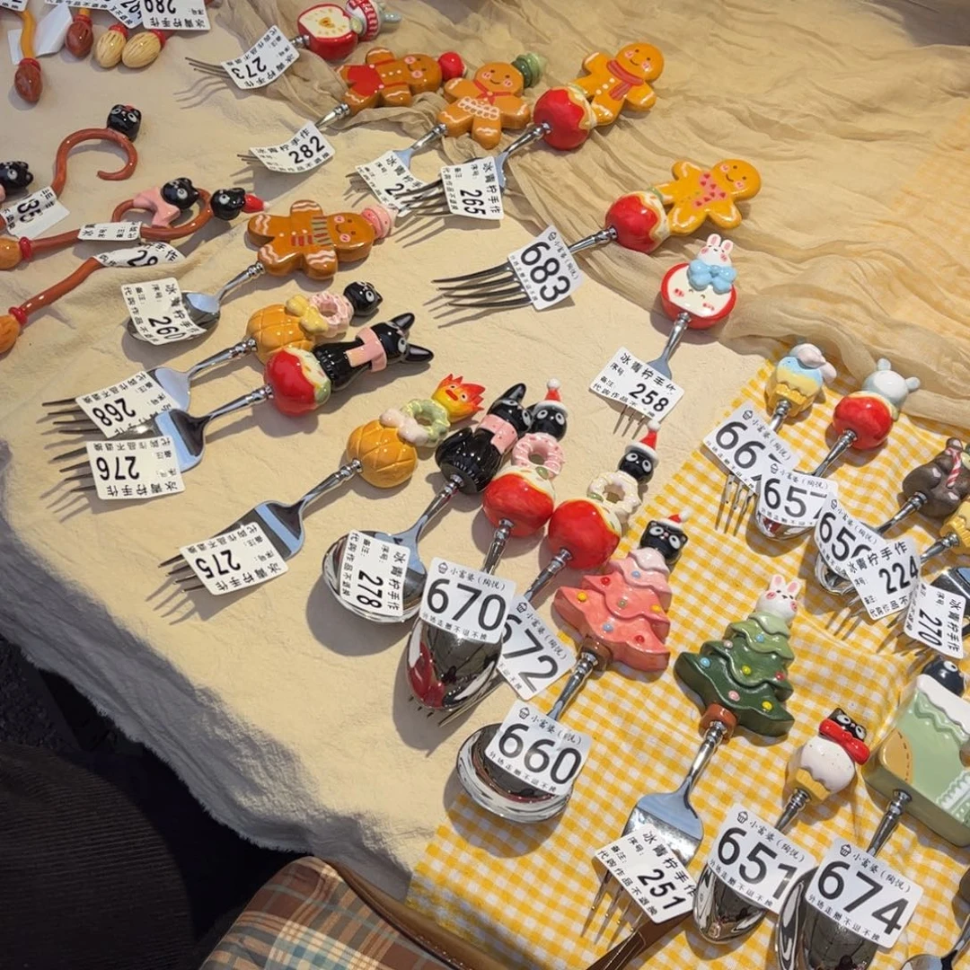 瓷片8801一起逛集市啦