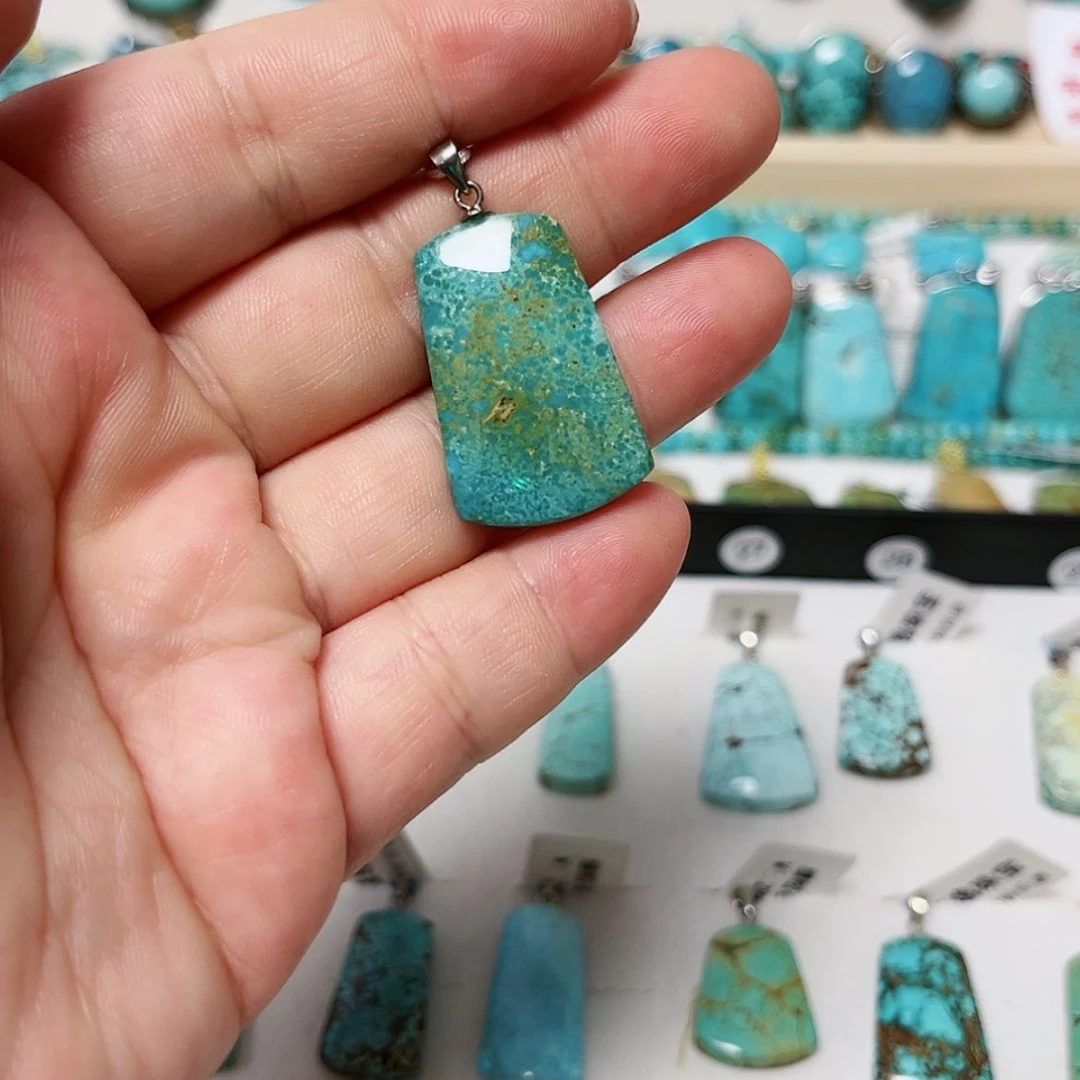 【闪购商品】未镶嵌绿松石珠宝奇石