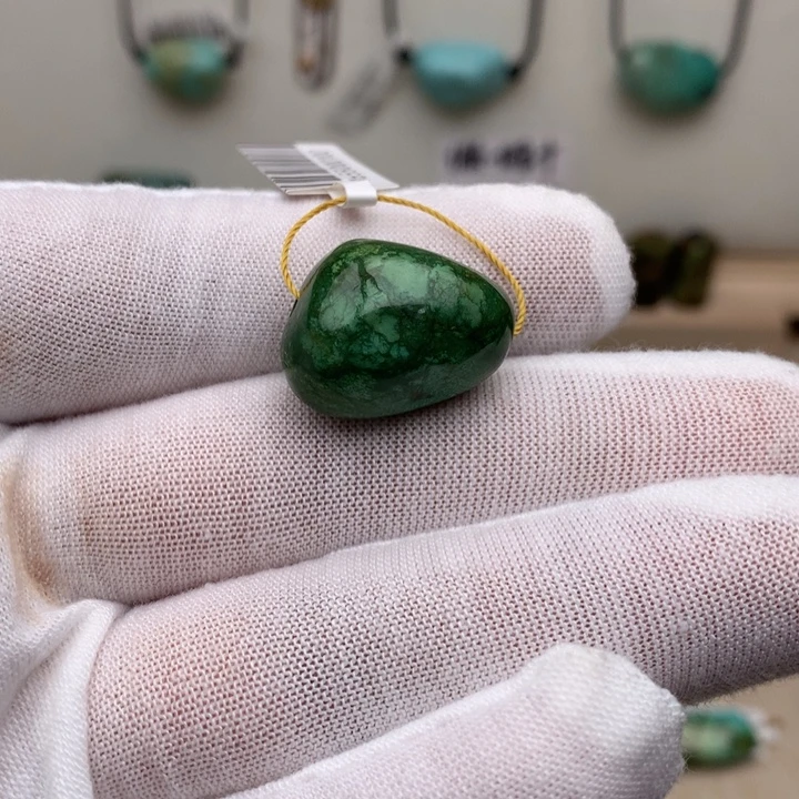 未镶嵌绿松石珠宝奇石