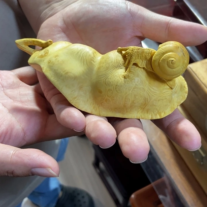 黄杨木蜗牛摆件整木