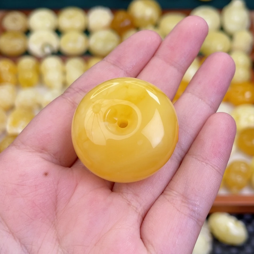 希***斯未镶嵌吊坠(赠链)蜜蜡