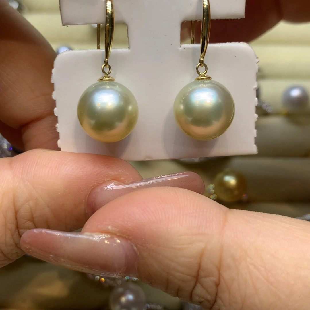 18K金镶嵌耳饰海水珍珠