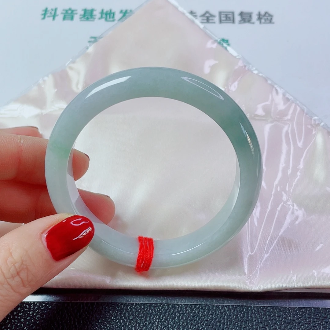 翡翠未镶嵌手镯圈口59.7宽12.6厚8.9