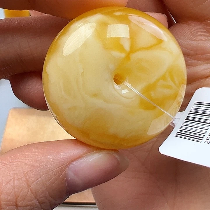 蜜蜡未镶嵌珠宝奇石