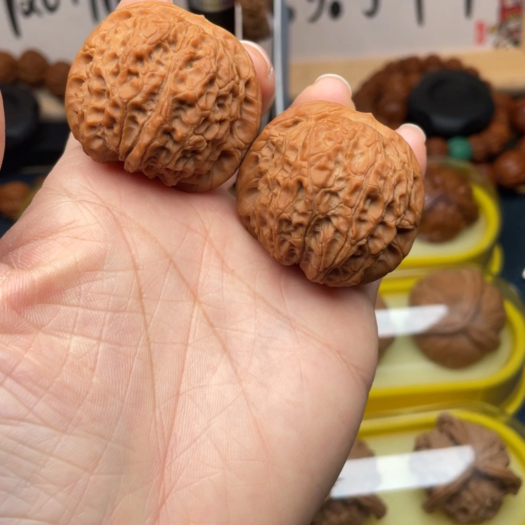 文玩核桃把件39血麒麟