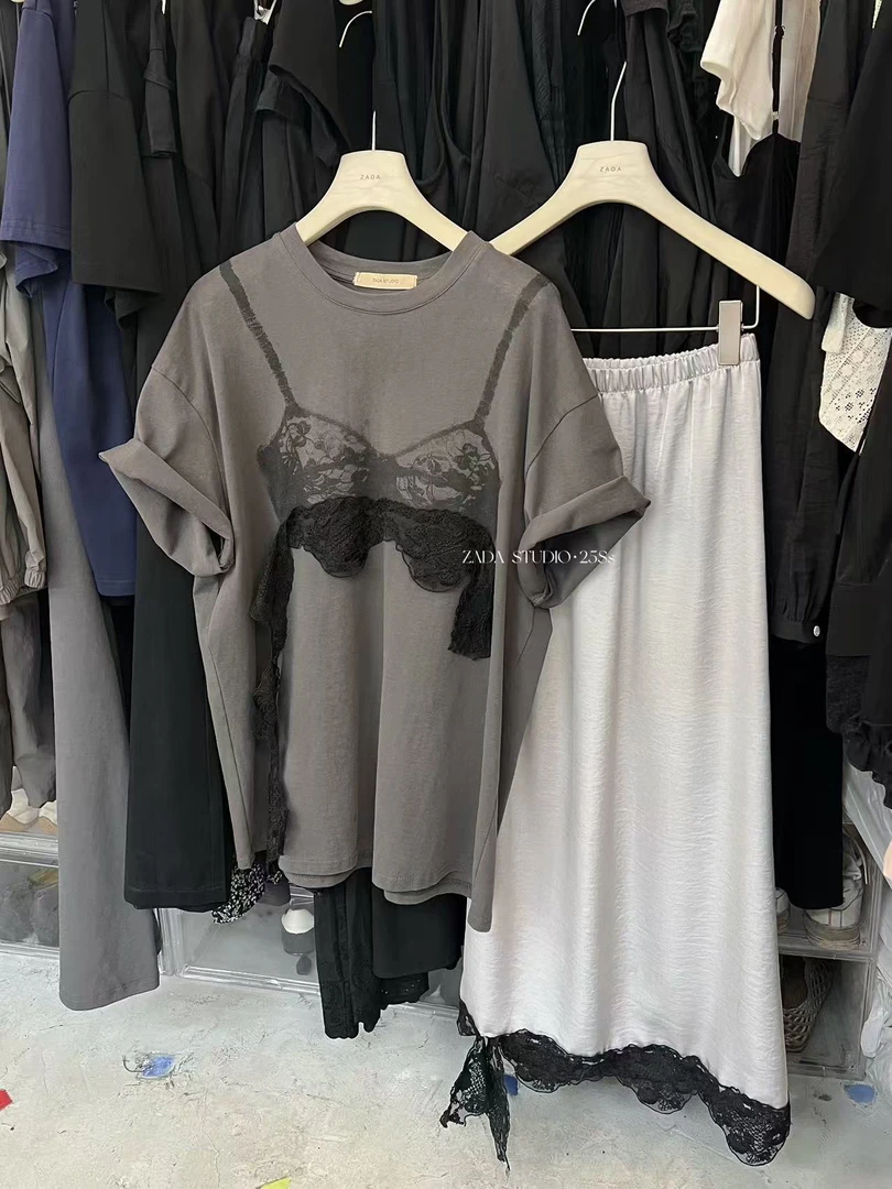 zada@6206 韩系简约时尚印花蕾丝拼接短袖T 6-18