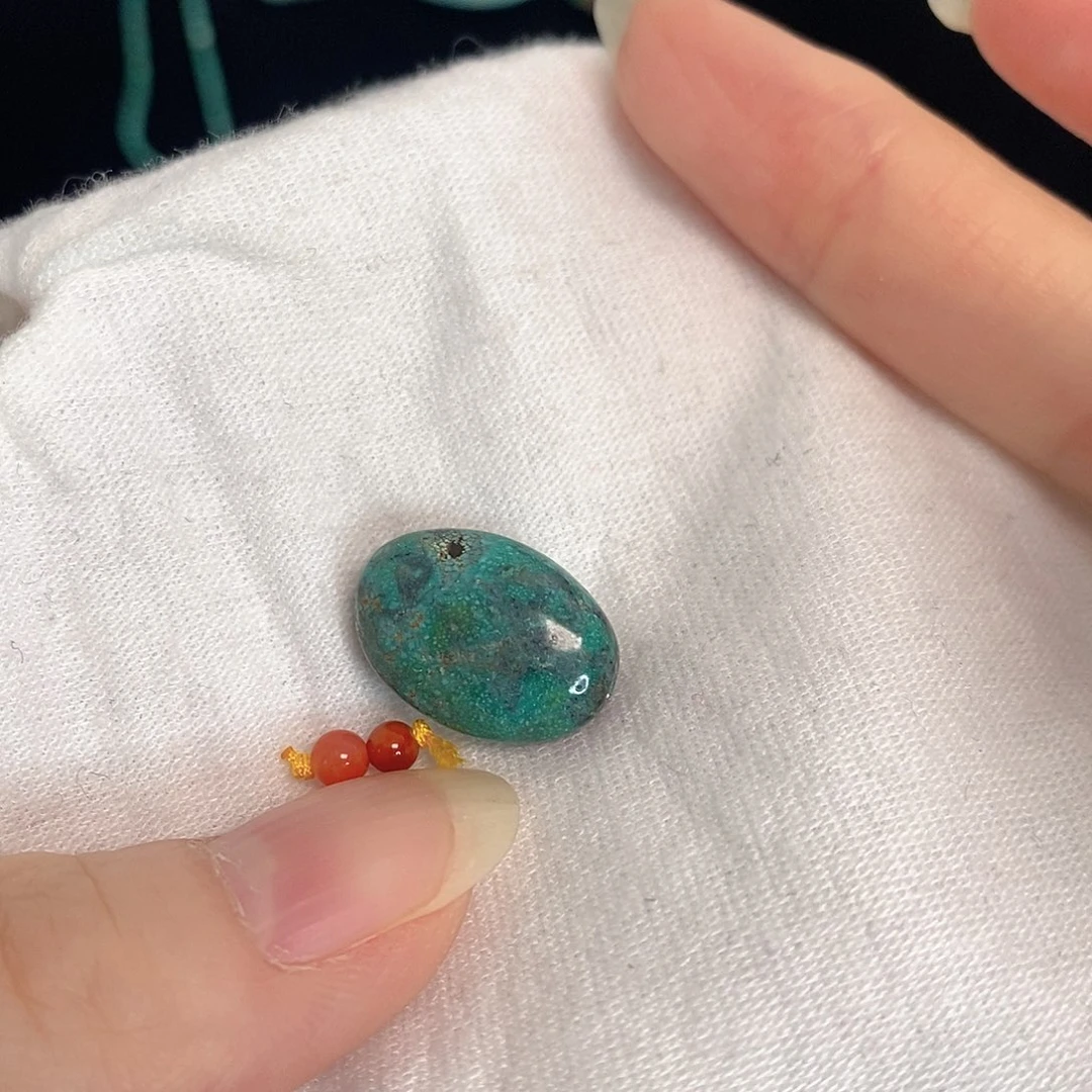 南红玛瑙未镶嵌珠宝奇石