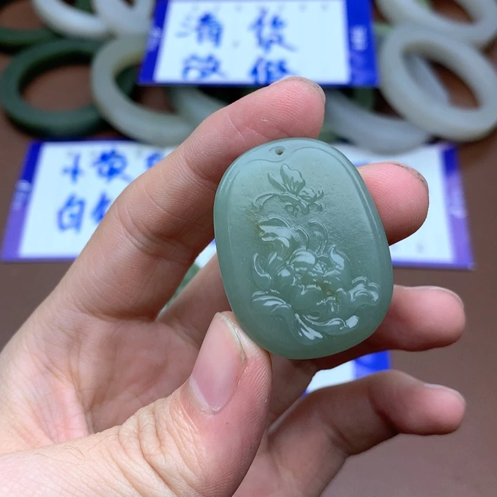 和田玉珠宝半成品未镶嵌健****q