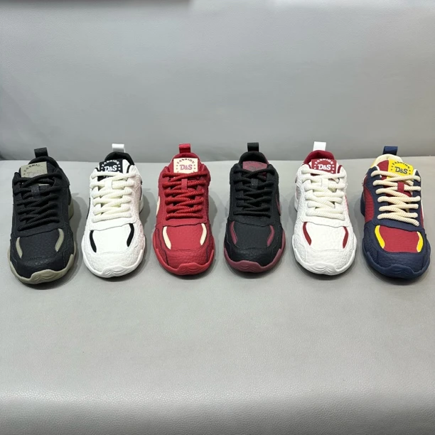 四季新款圆头低帮系带拼接舒适防滑软底时尚运动休闲鞋百搭男鞋