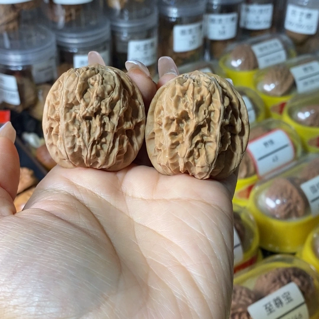 文玩核桃吊坠芭蕉扇