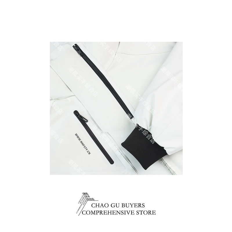 90白鹅绒之发光“机甲”剪裁羽绒外套24181