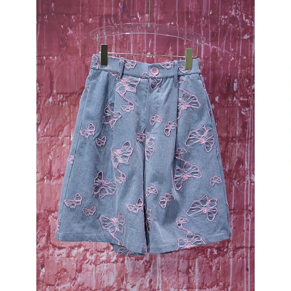 【韩哥女装】2025设计师水貂灰蝴蝶刺绣时尚A字阔腿牛仔短裤9110