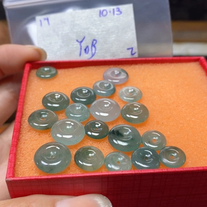 嘉***玥定制翡翠未镶嵌不退