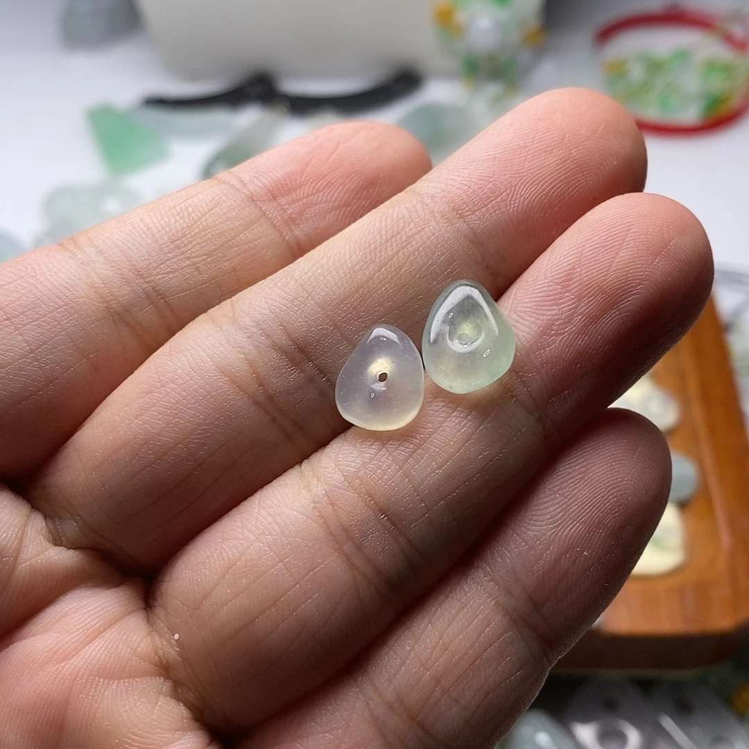 安***贝翡翠未镶嵌颈饰天然翡翠