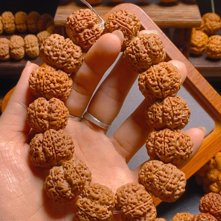 金刚菩提吊坠今****呀飞碟梅花