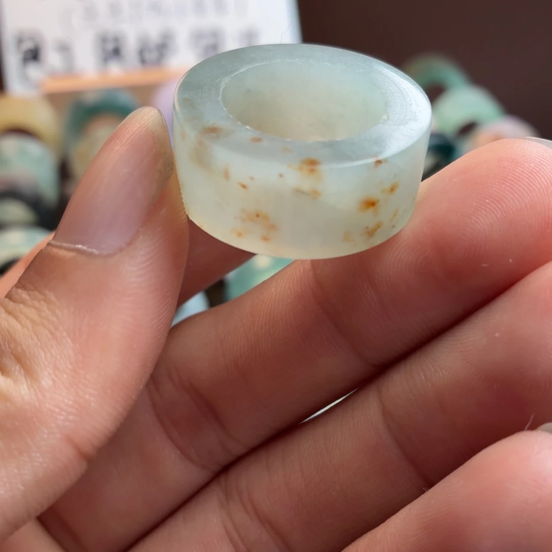 定制翡翠未镶嵌戒指