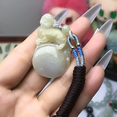 吊坠(赠链)未镶嵌翡翠