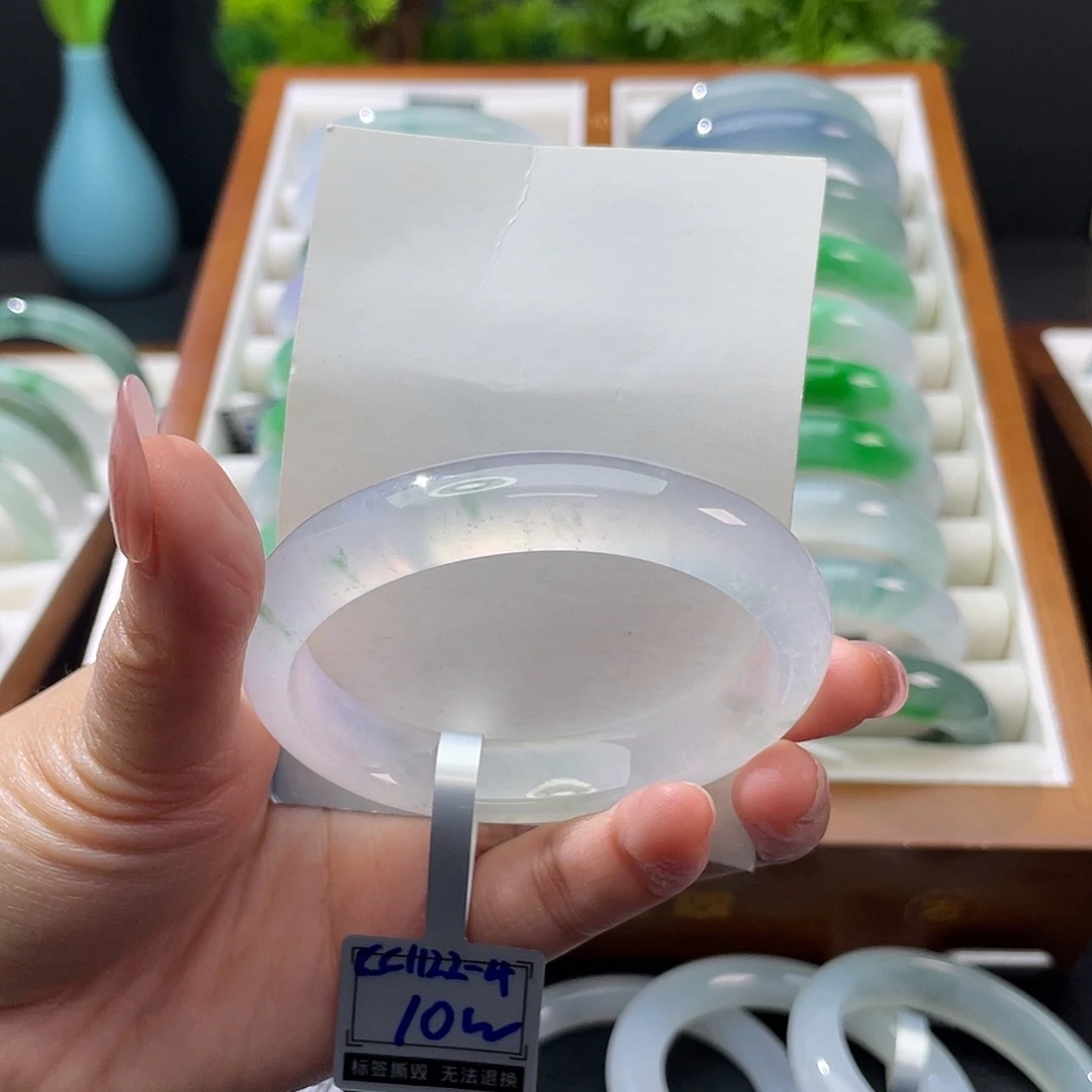 翡翠未镶嵌手镯53.6贵妃白冰飘花