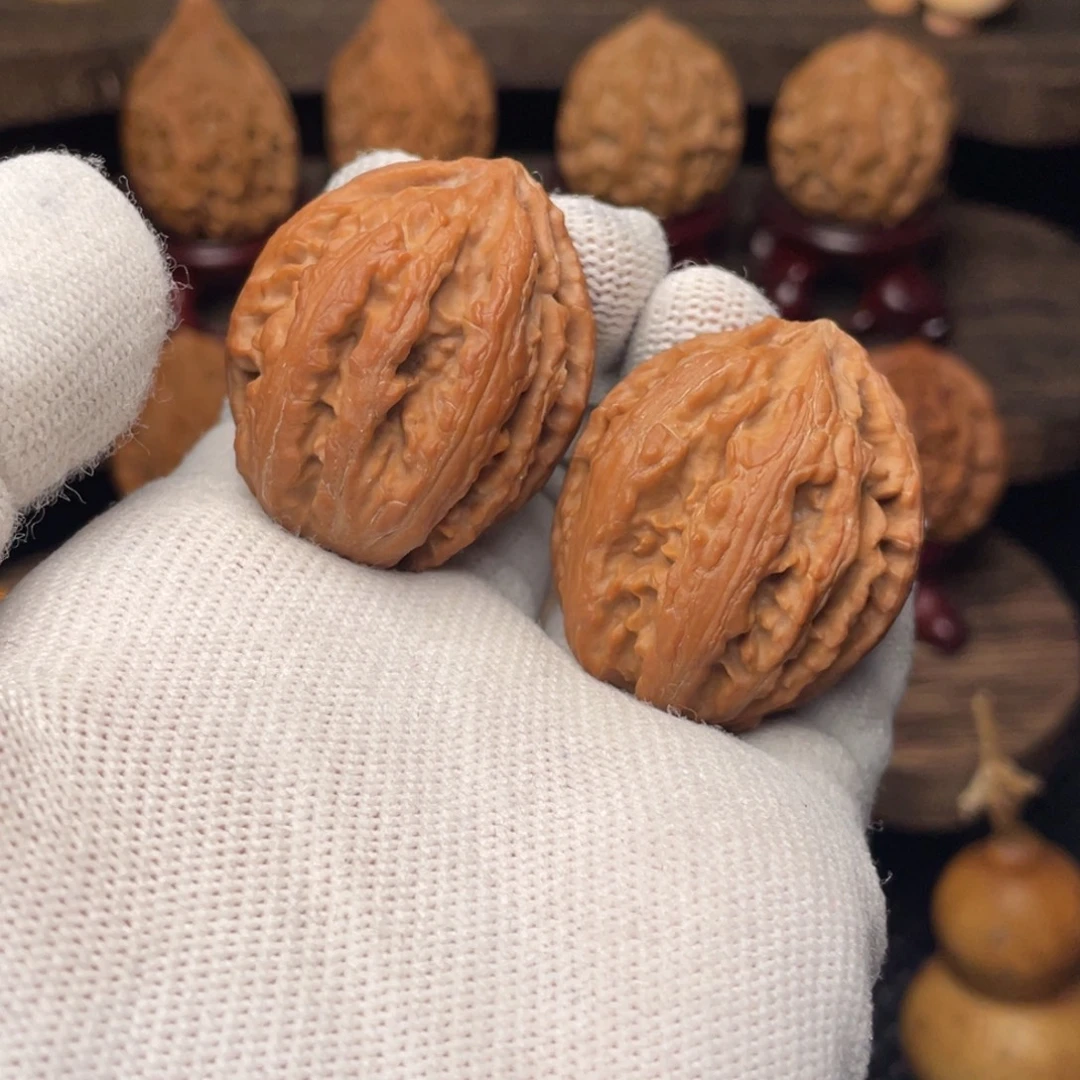 文玩核桃把件秦岭野生山魄系列小八棱31