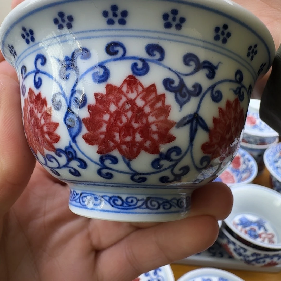 青花釉里红压手杯