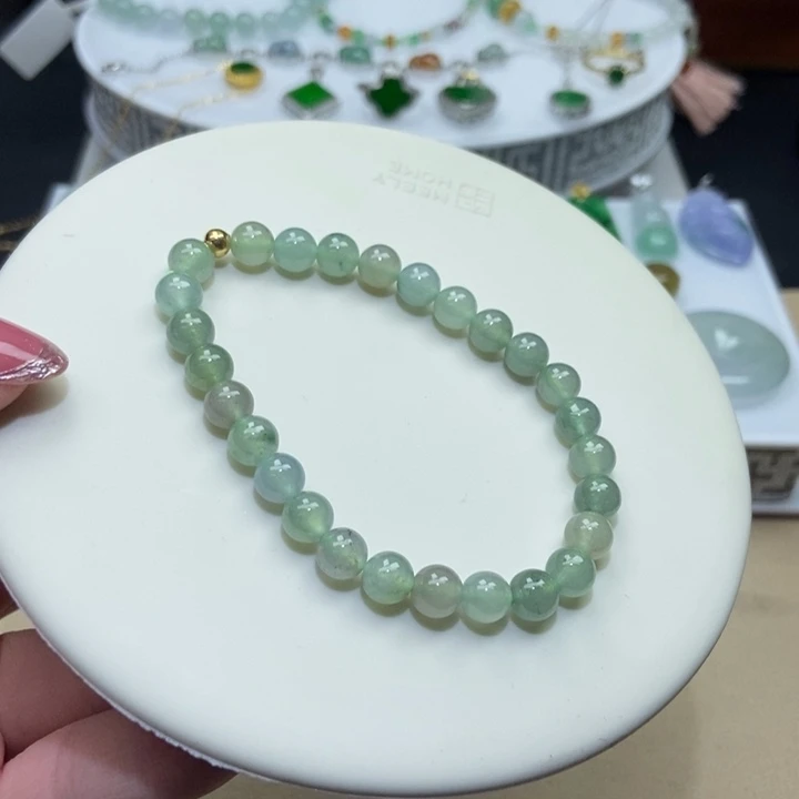 颈饰未镶嵌翡翠手串