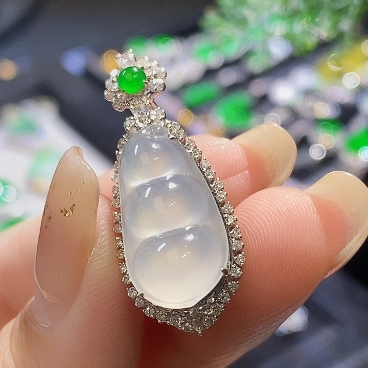 翡翠18K金镶嵌吊坠(不含链)