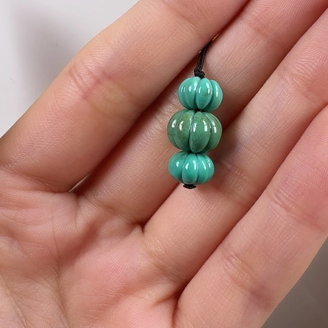 绿松石未镶嵌挂件