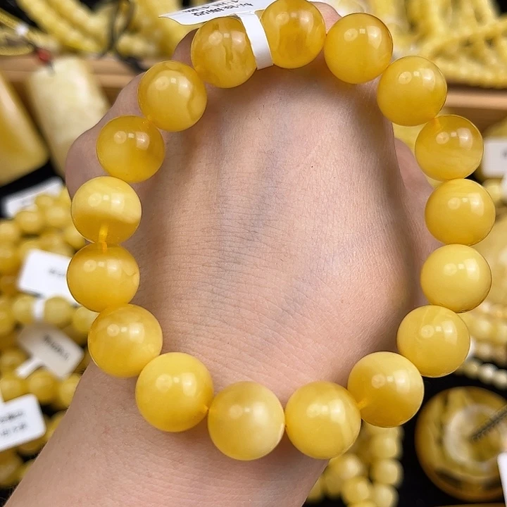 琥珀未镶嵌颈饰琥珀