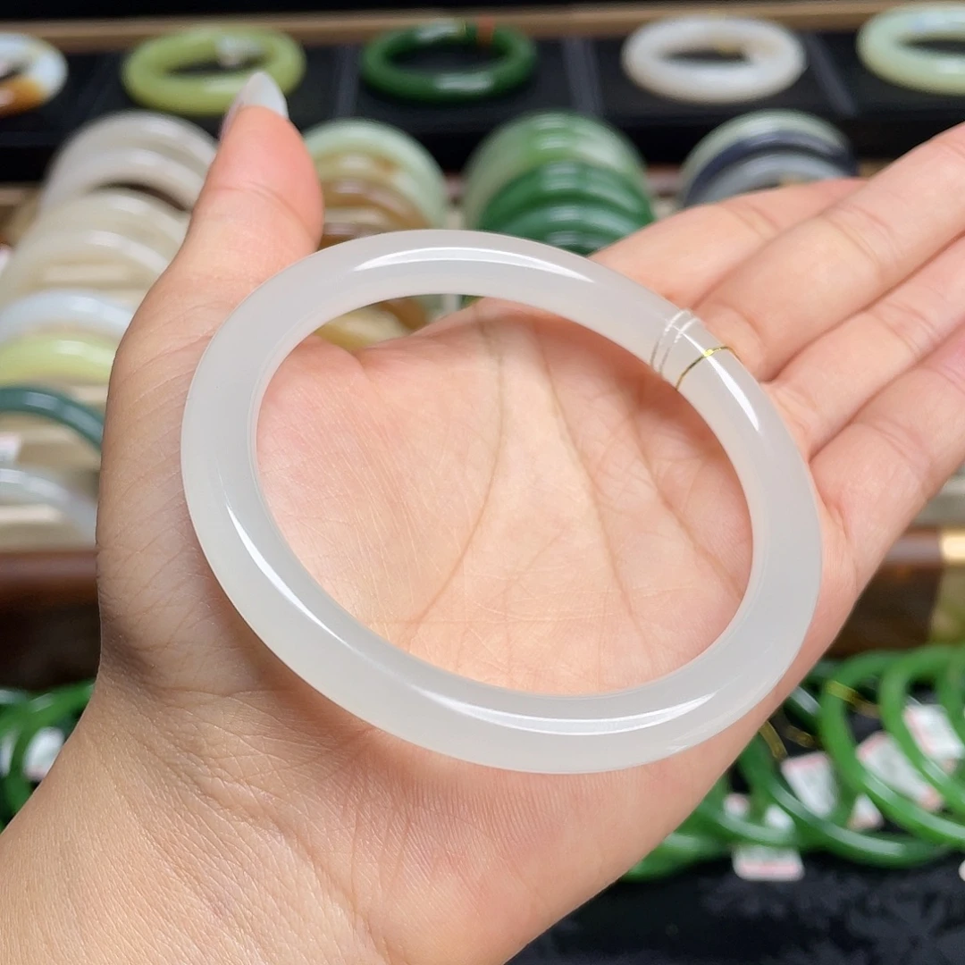 和田玉未镶嵌手镯冰透白！