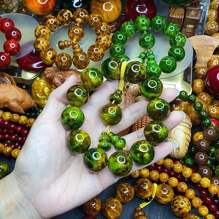 松木琥珀木文玩手串