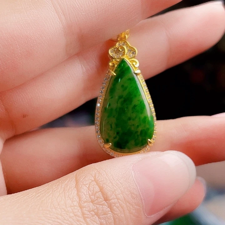 翡翠银S925镶嵌颈饰多样性