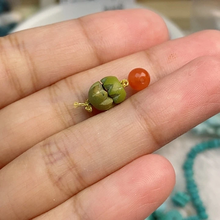 南红玛瑙未镶嵌珠宝奇石