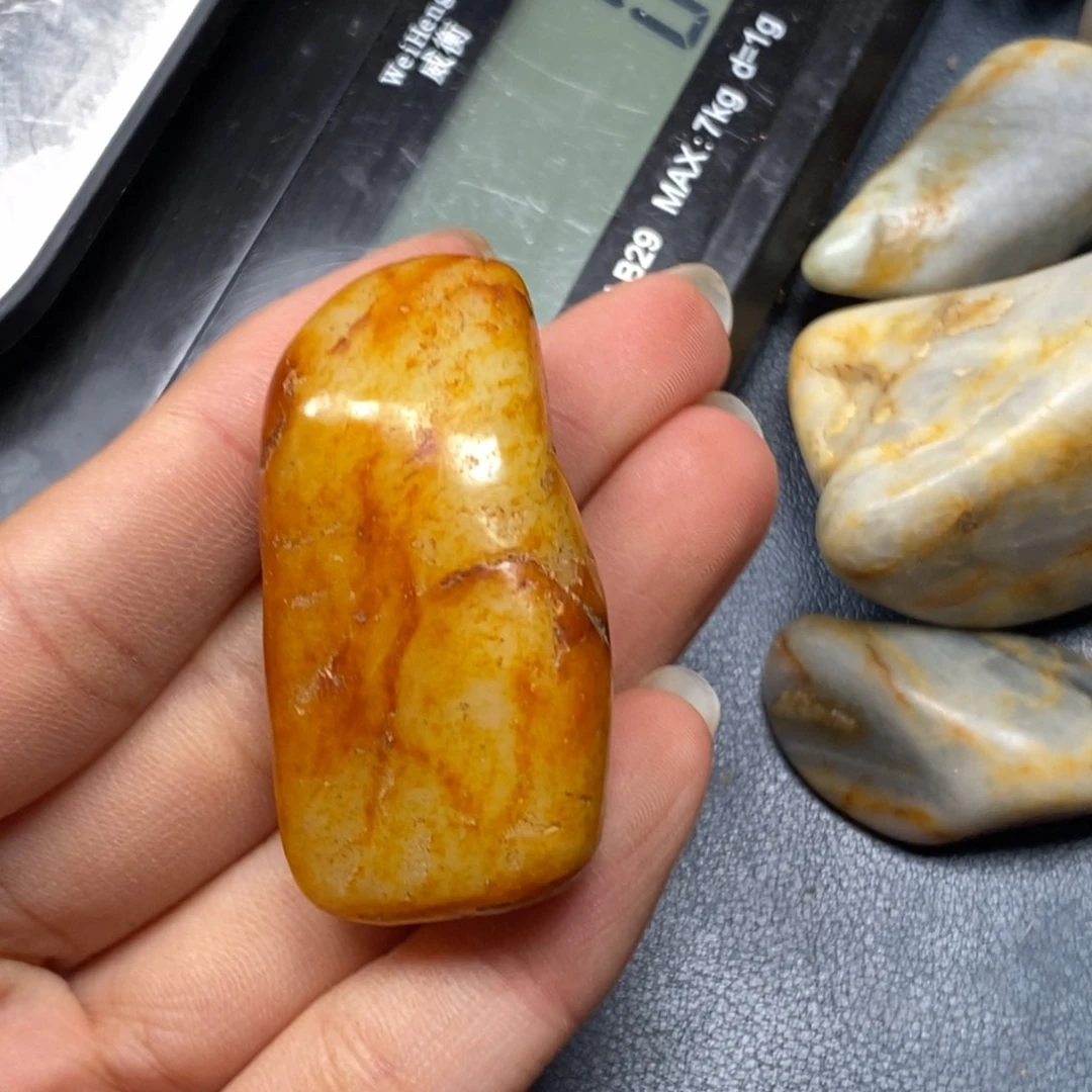 和田玉（糖玉）未镶嵌挂件