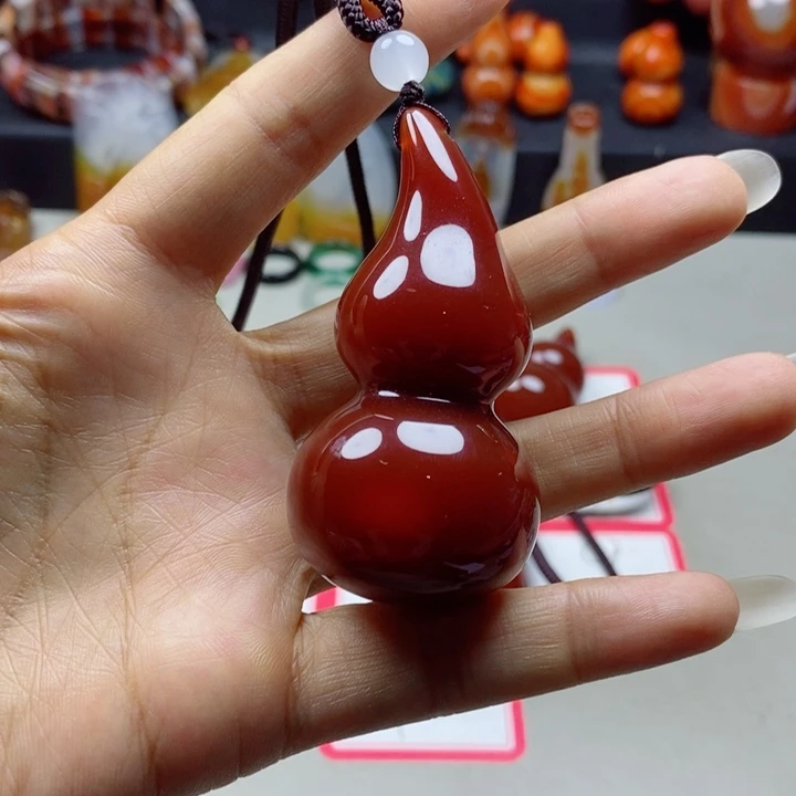 未镶嵌颈饰玛瑙/玉髓金*