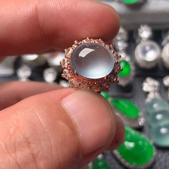 定制翡翠未镶嵌玻璃底蓝钢戒指