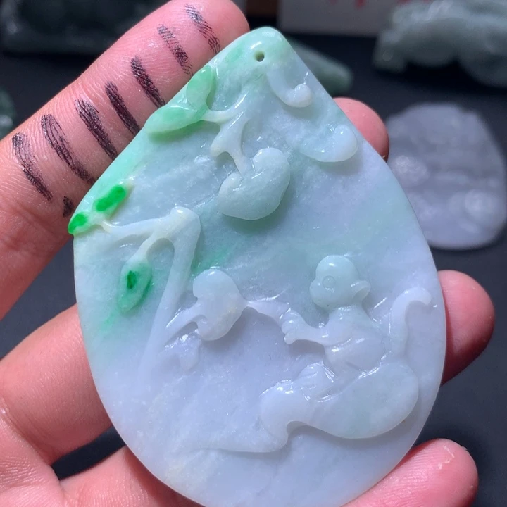 翡翠未镶嵌颈饰保真天然a货翡翠