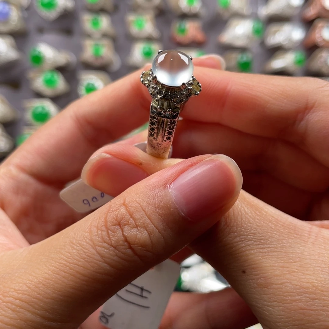 定制翡翠未镶嵌翡翠