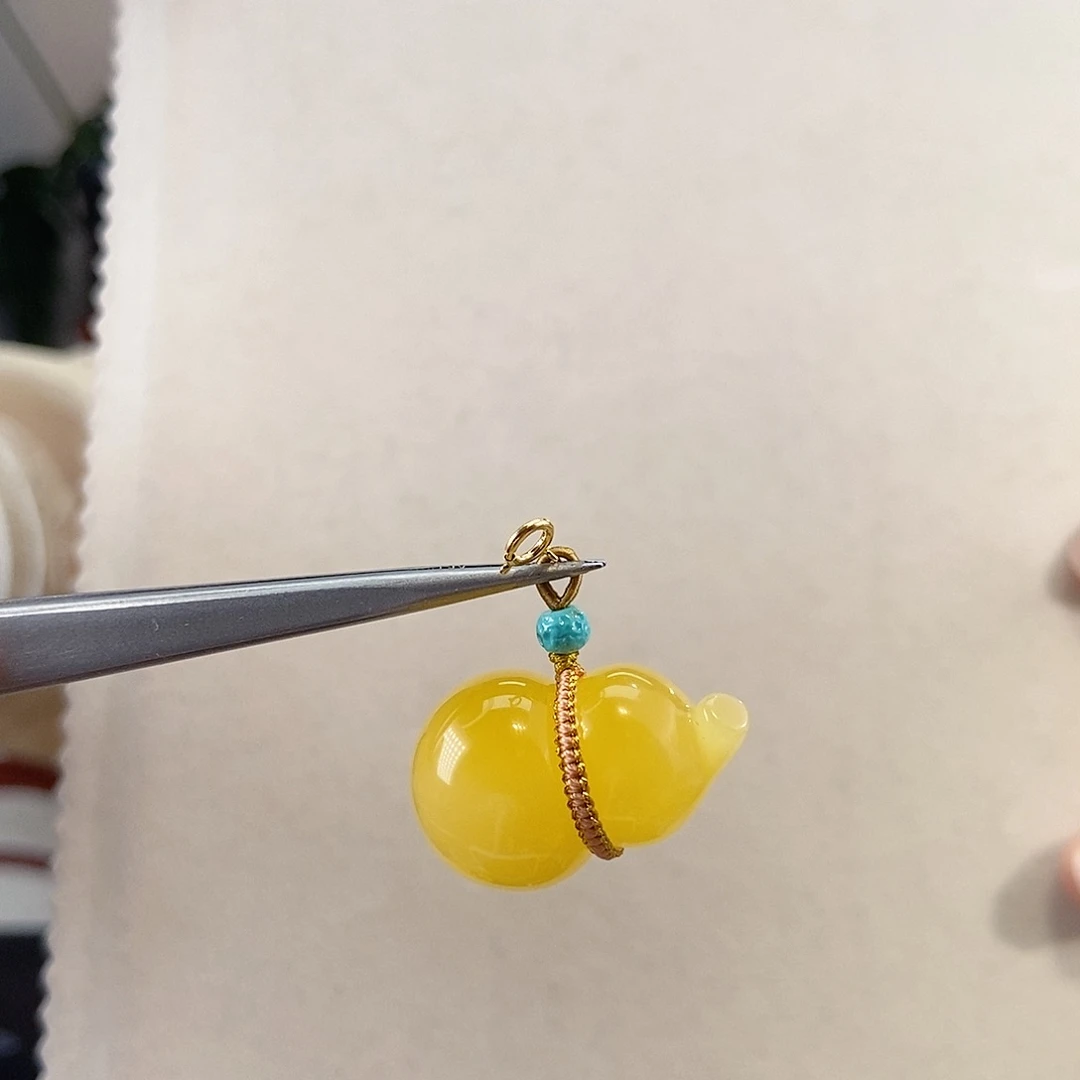 蜜蜡颈饰18K金镶嵌