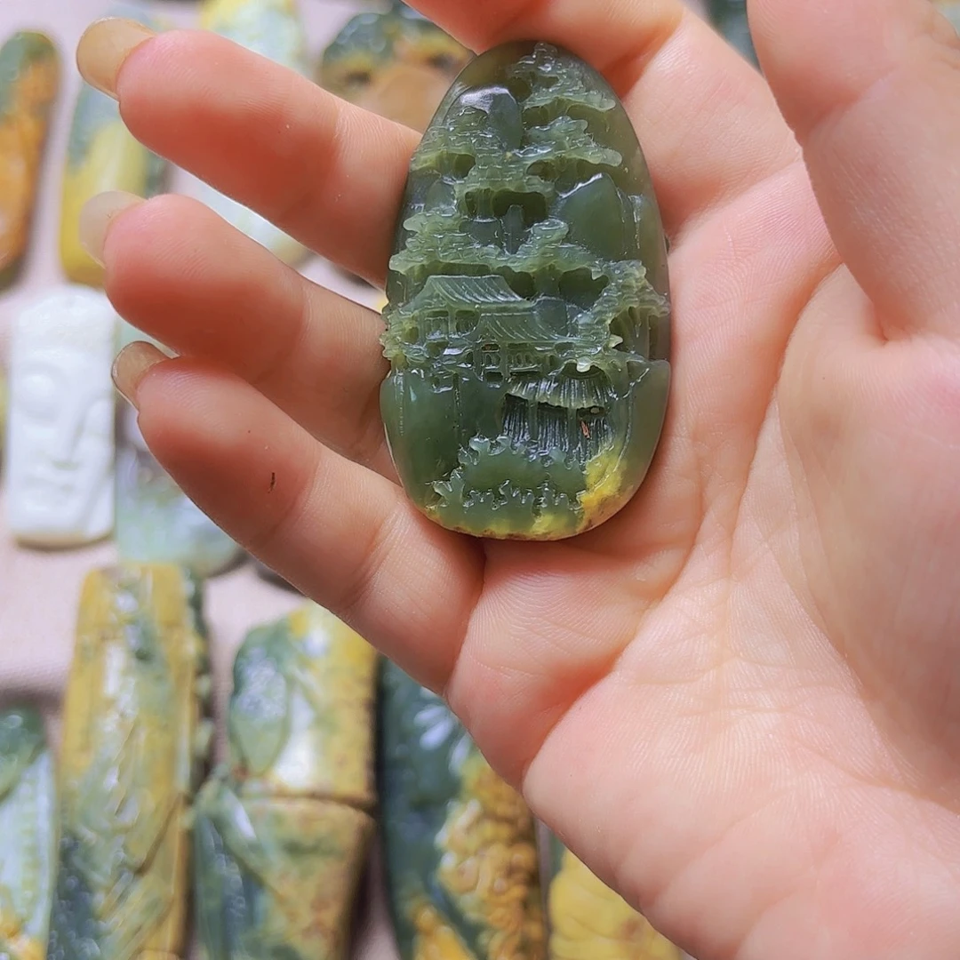 未镶嵌岫岩河磨玉（透闪石质玉）挂件